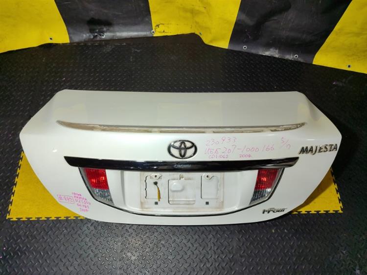 Крышка багажника Тойота Краун Маджеста в Махачкале 115525