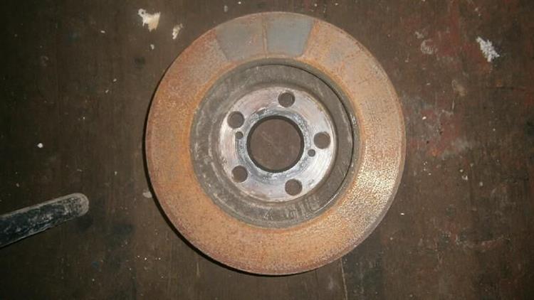 Тормозной диск Тойота Приус в Махачкале 12589