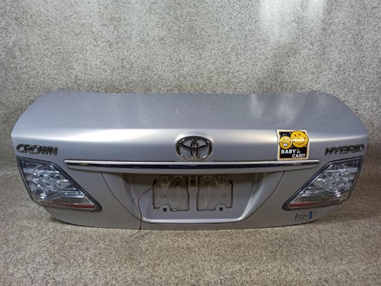 Крышка багажника Тойота Краун в Махачкале 247172