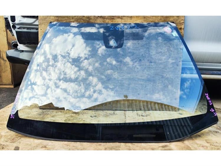 Лобовое стекло Тойота Королла в Махачкале 255796