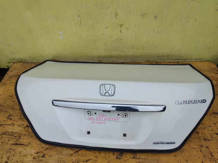 Крышка багажника Хонда Легенд в Махачкале 44600