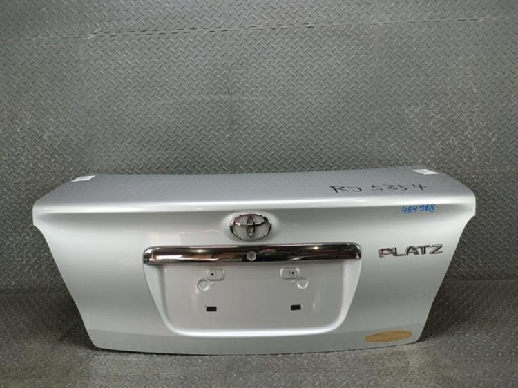 Крышка багажника Тойота Платц в Махачкале 454968
