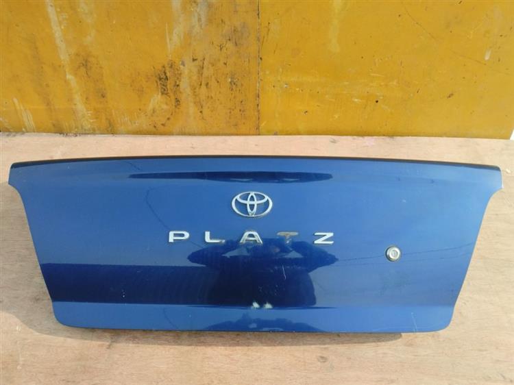 Крышка багажника Тойота Платц в Махачкале 50762