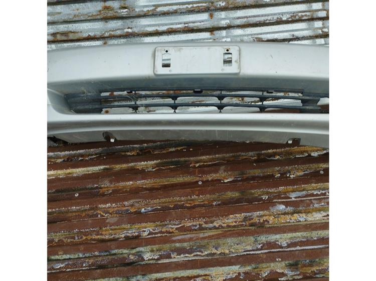 Решетка радиатора Тойота Платц в Махачкале 91565